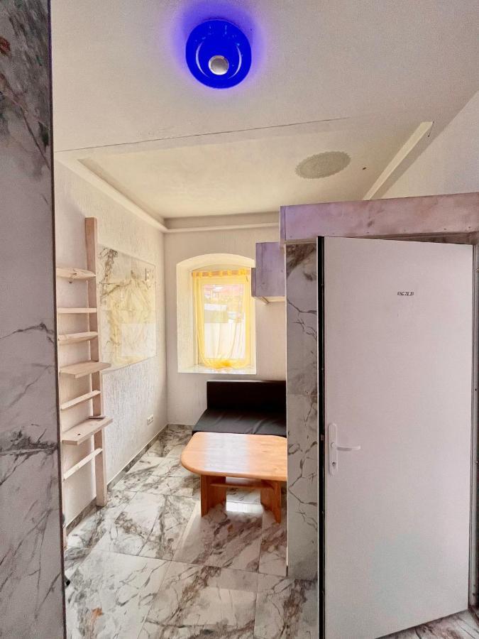 Zimmer Leoben Donawitz Naehe Voest Exterior foto